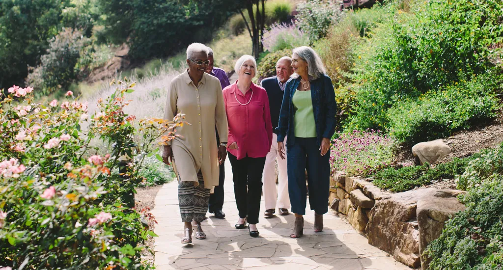 RidgeCrest Mount Airy NC | Lifestyle | group_walking_01